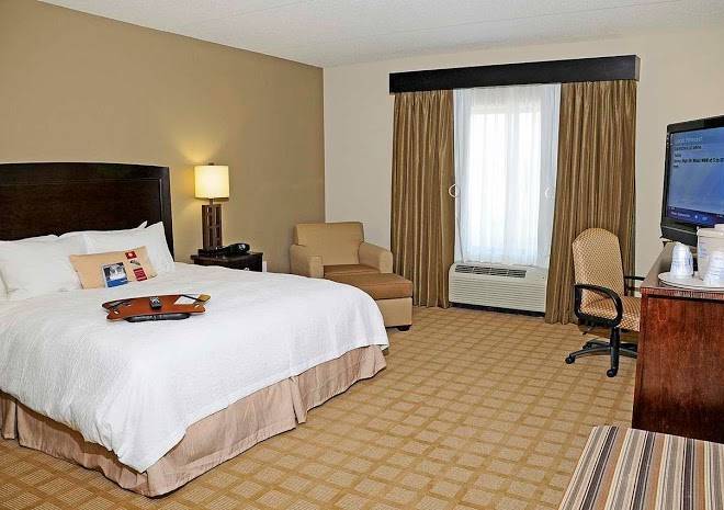 Hampton inn & suites by hilton flowery branch lake lanier
