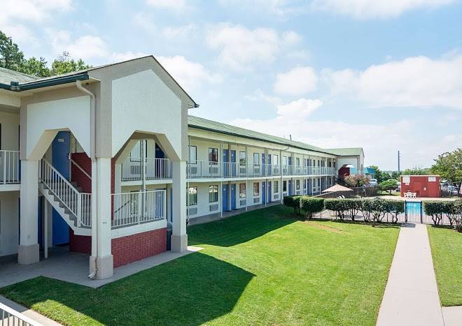 Motel 6 gainesville ga