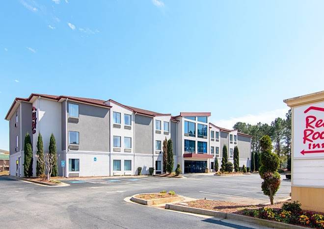 Red roof inn locust grove