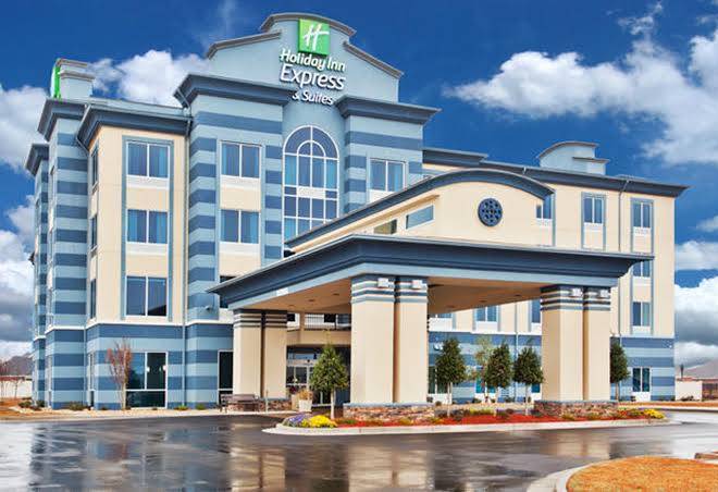Holiday inn express & suites warner robins north west