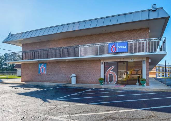 Motel 6 perry ga