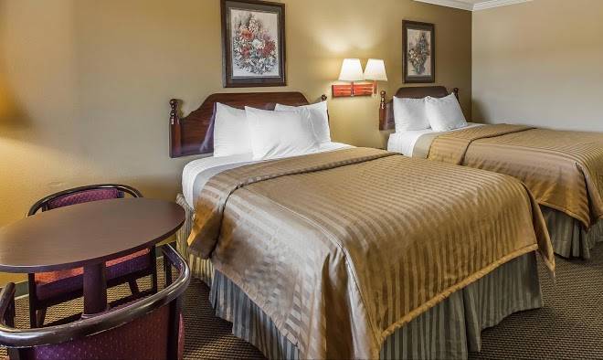 Econo lodge byron warner robins