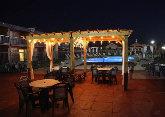 Executive inn & suites