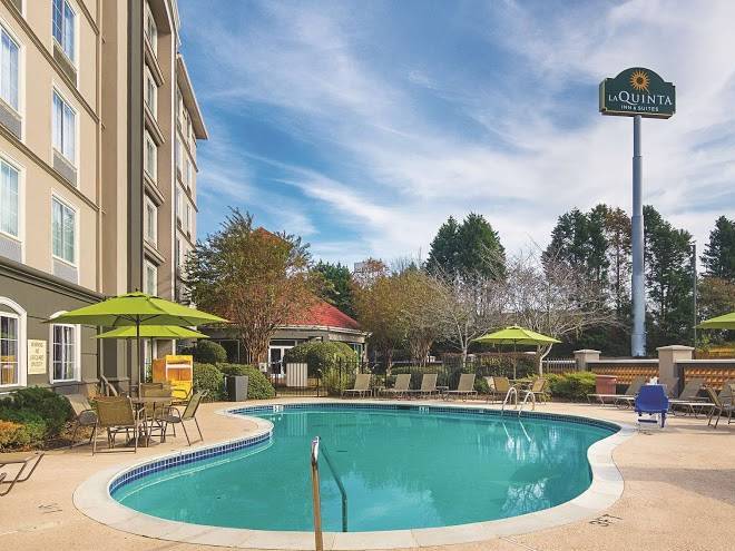 La Quinta Inn & Suites By Wyndham Atlanta Conyers Image