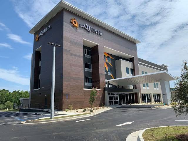 La Quinta Inn & Suites By Wyndham Tifton Ga Image