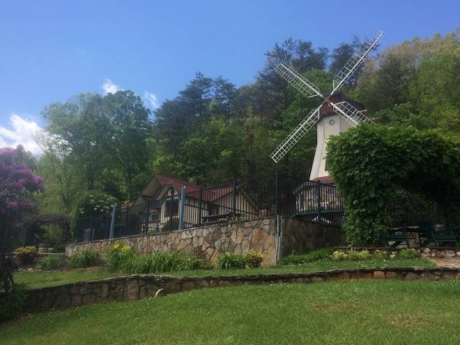 The heidi motel