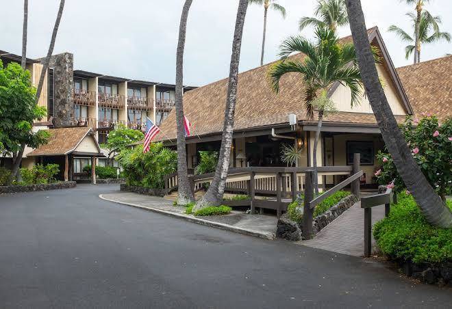 Uncle billy's kona bay hotel