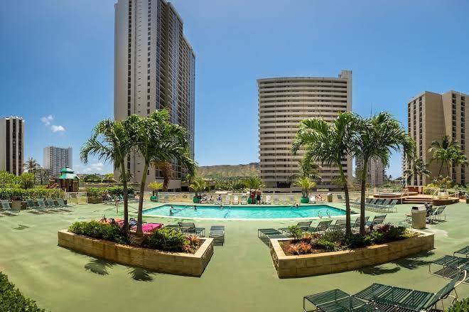 Hawaiian sun holidays