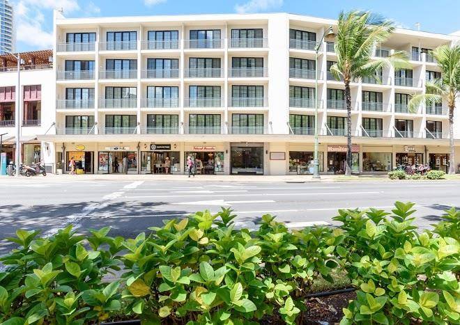 The polynesian residences waikiki beach