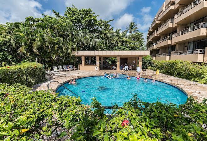 Aston paki maui