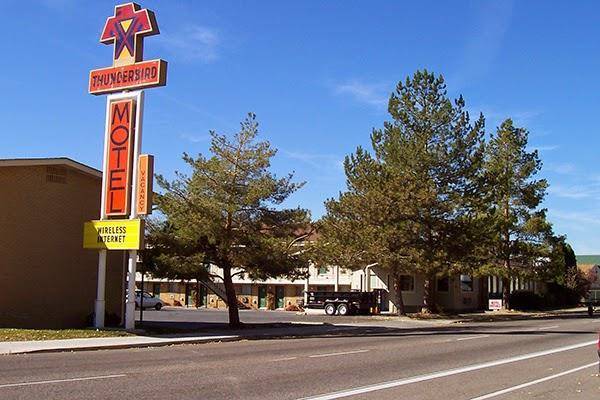 Thunderbird motel