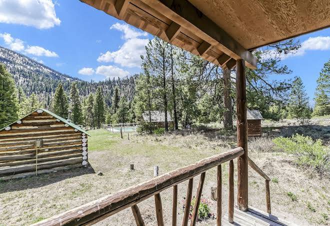 Sawtooth lodge