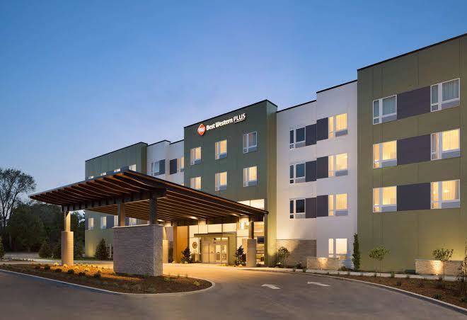 Best western plus peppertree nampa civic center inn