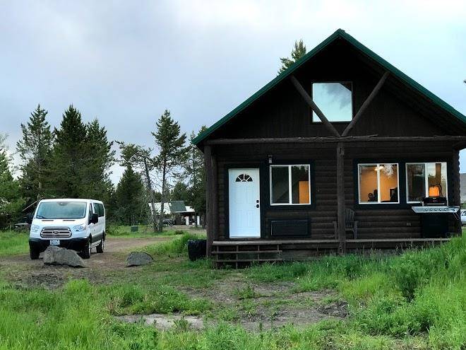 Pond's lodge