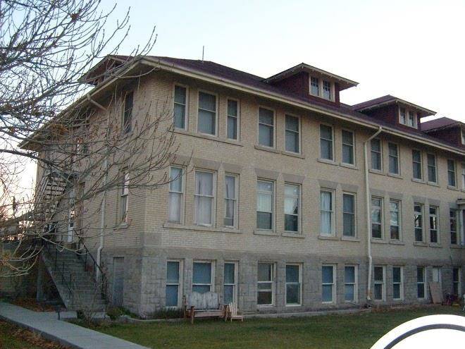 Gooding university inn and resort