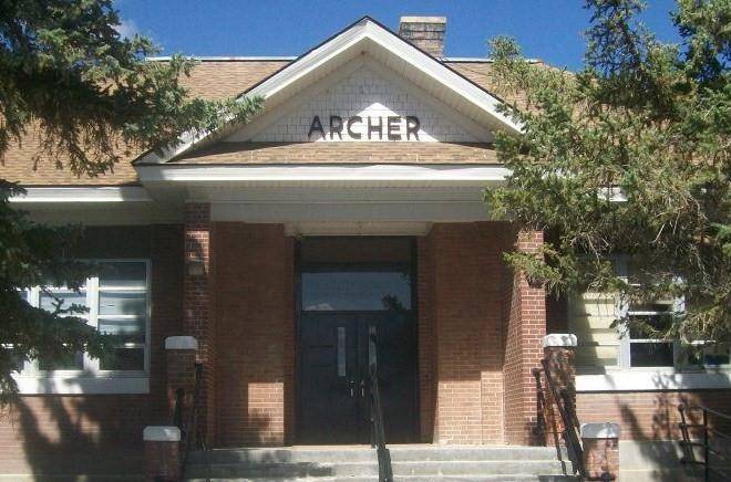 Old school inn archer