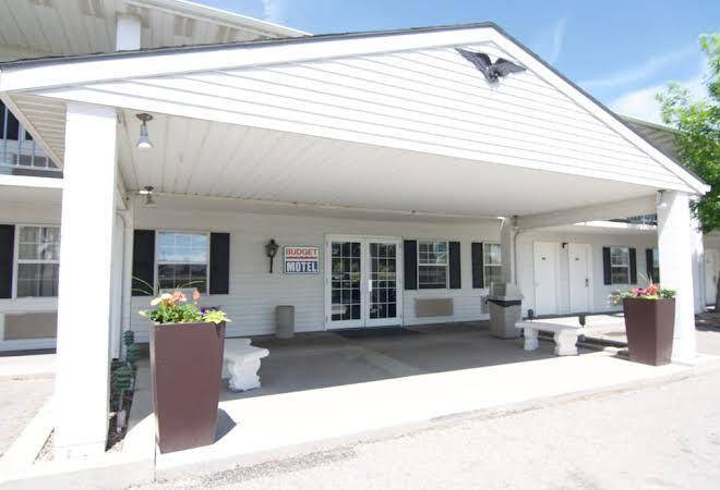 Budget motel