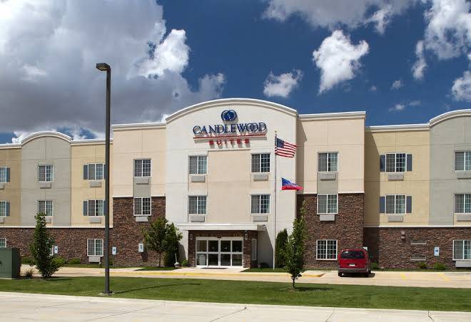 Candlewood suites champaign urbana univ area