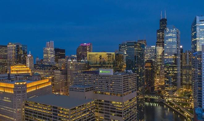Holiday inn chicago mart plaza river north