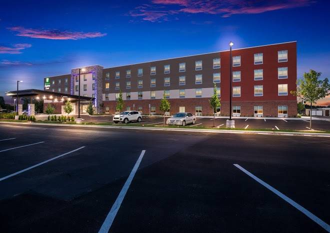 Holiday inn express & suites chicago hoffman estates