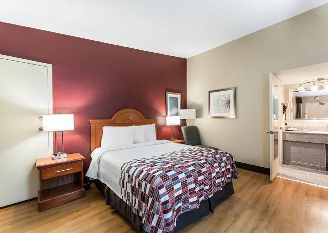 Red roof inn morton grove