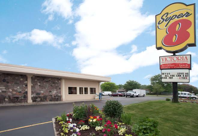 Super 8 by wyndham chicago northlake o'hare south
