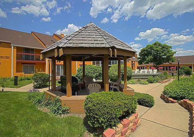 Chicago club inn suites