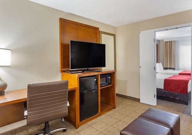 Comfort suites oakbrook terrace near oakbrook center