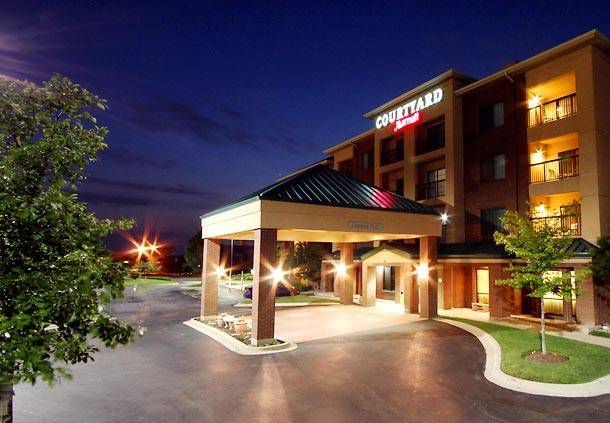 Courtyard by marriott chicago bloomingdale