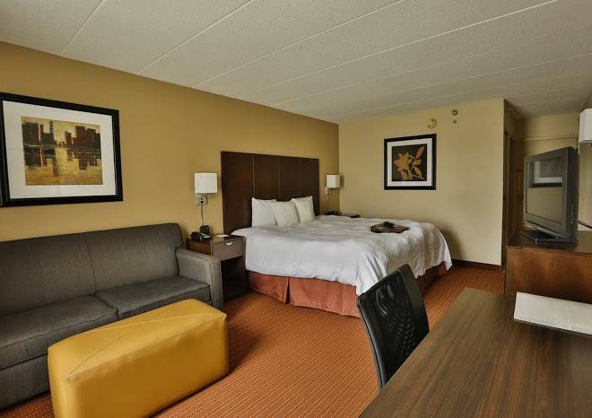 Hampton inn chicago naperville