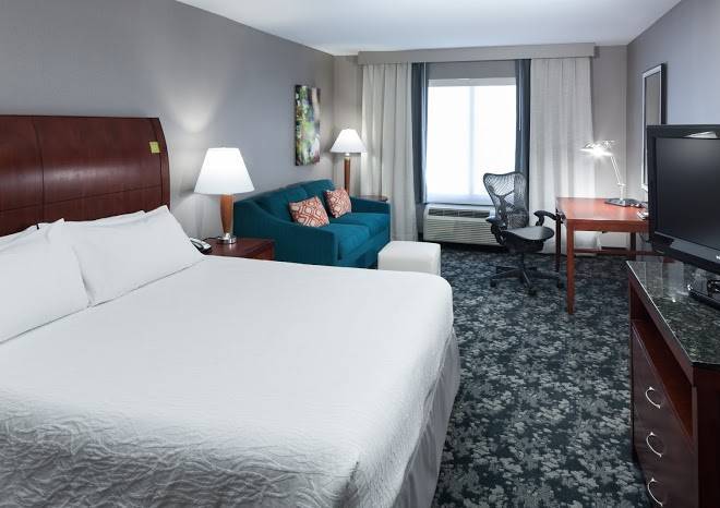 Hilton garden inn naperville warrenville open