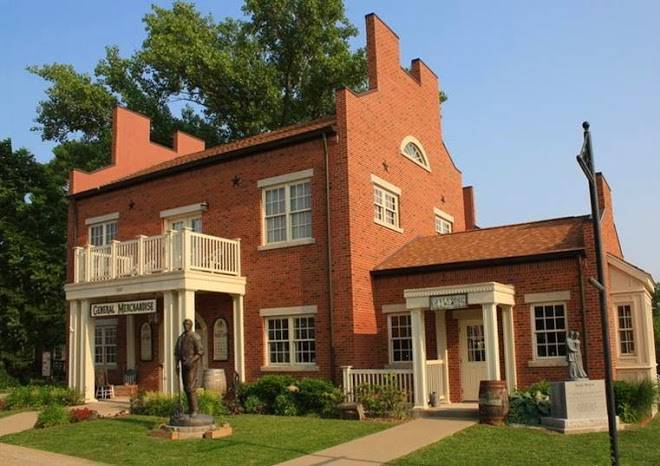 Woodruff hotel in nauvoo