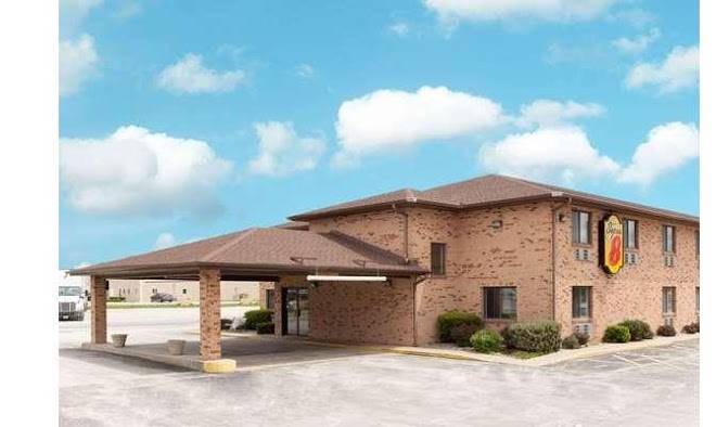 Super 8 by wyndham gilman