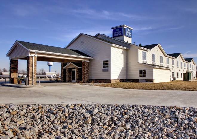 Cobblestone hotel & suites newton