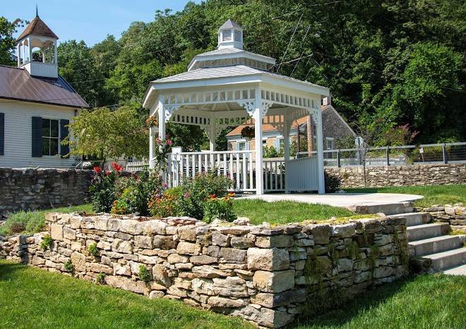 Green tree inn of elsah