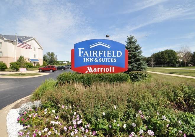 Fairfield inn & suites by marriott chicago st charles