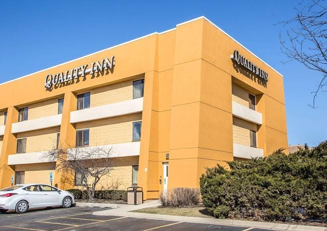 Quality inn elgin i 90