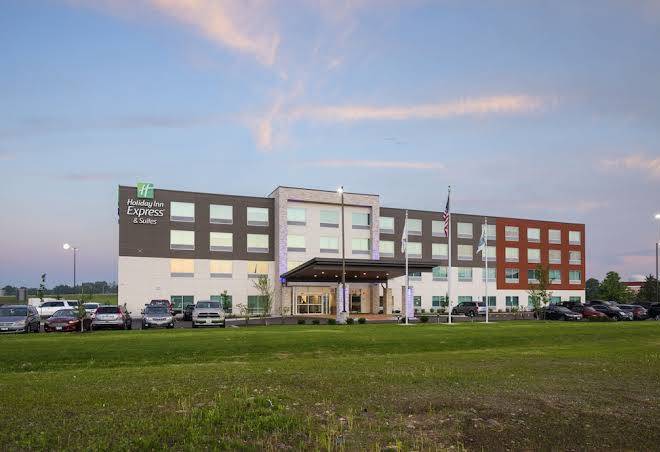 Holiday inn express & suites bourbonnais east bradley