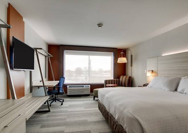 Holiday inn express & suites galesburg