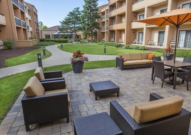 Courtyard by marriott chicago highland park northbrook