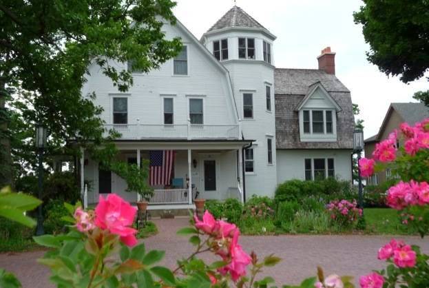 Shady oaks bed and breakfast