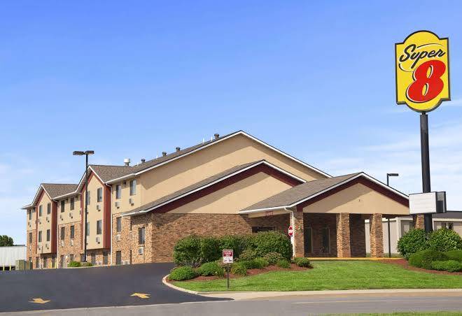 Super 8 by wyndham collinsville st louis
