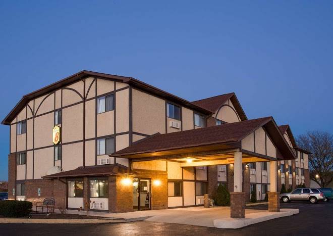 Super 8 by wyndham woodstock