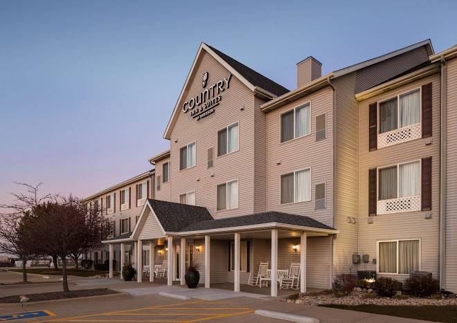 Country inn & suites by radisson bloomington normal airport il