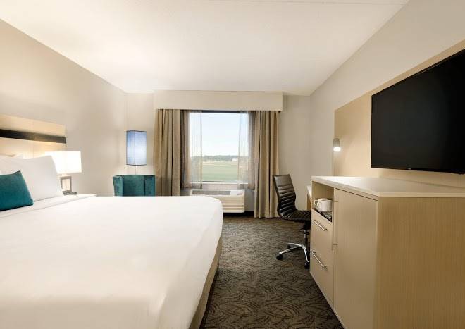 Holiday inn bloomington normal