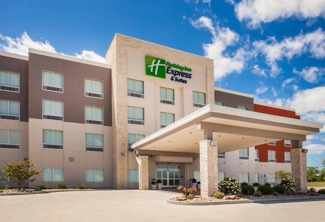 Holiday Inn Express & Suites Litchfield West Image