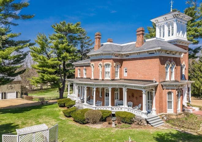 Pinehill inn