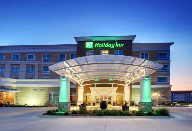 Holiday inn & suites peoria at grand prairie