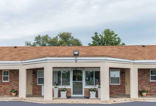 Knights inn pittsfield