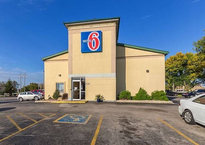 Motel 6 moline il